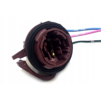 Gniazdo P27/7W 3157 B z przewodami